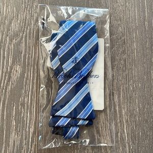 NWT Brooks Brothers Blue Striped Bow Tie